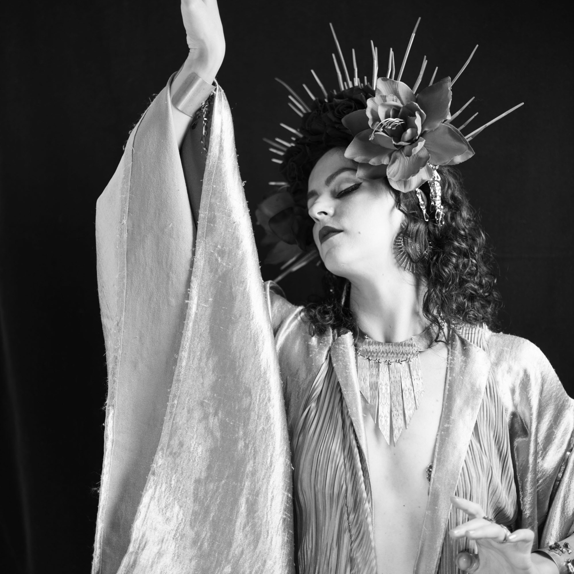 Effeuilleuse Burlesque Performeuse Feu Paris