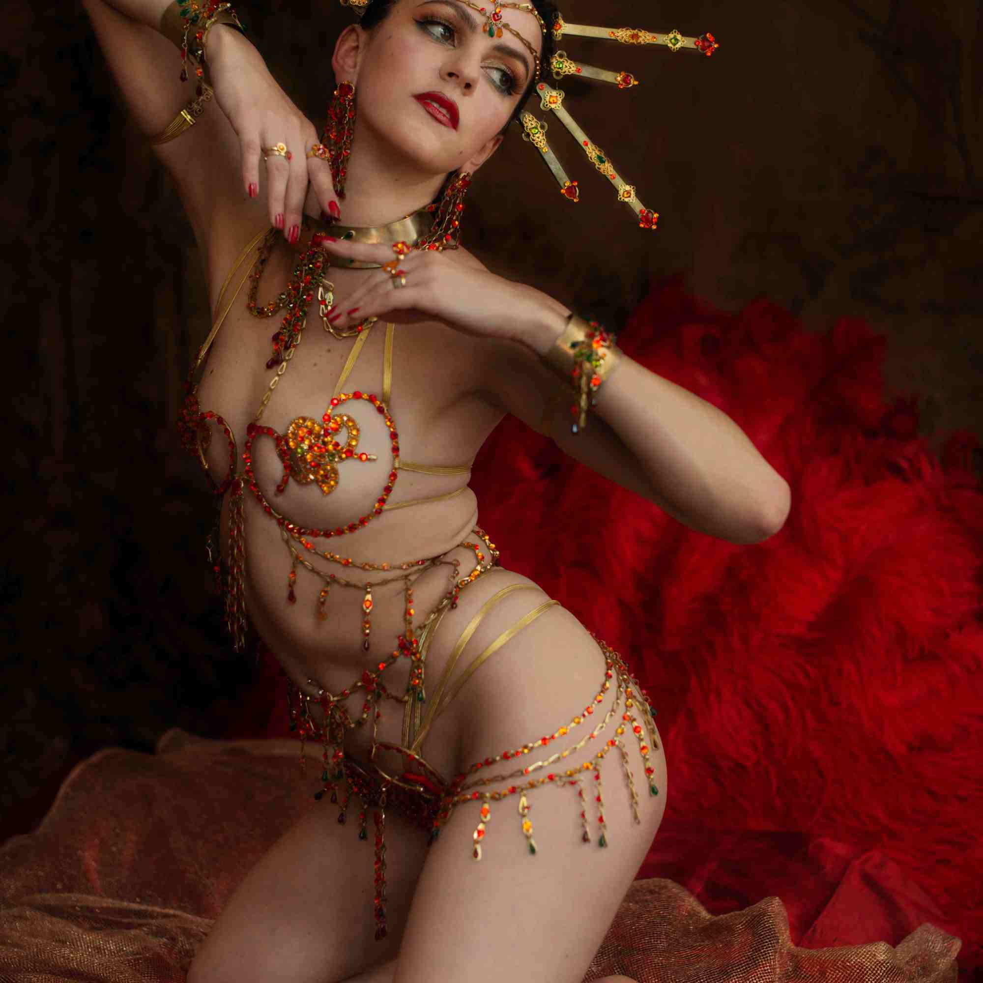 Effeuilleuse Burlesque Performeuse Feu Paris